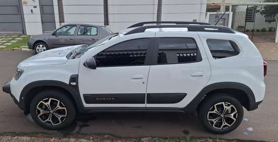 RENAULT-DUSTER-2022