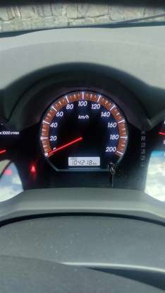 TOYOTA-HILUX-2012