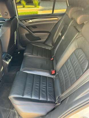VOLKSWAGEN-GOLF-2014