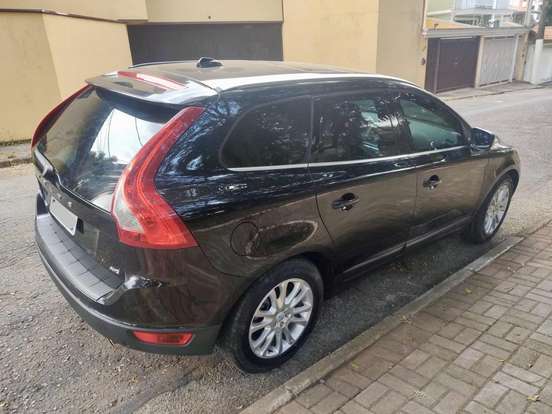 VOLVO-XC60-2009
