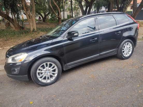 VOLVO-XC60-2009