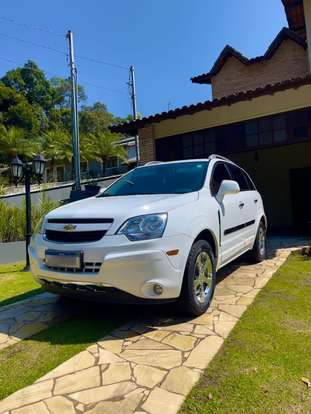 CHEVROLET-CAPTIVA-2012