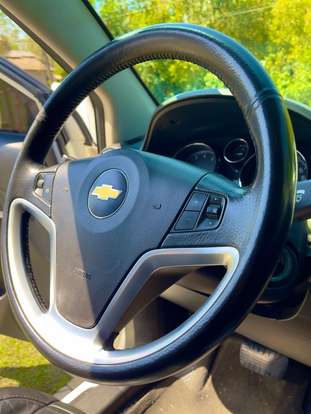 CHEVROLET-CAPTIVA-2012