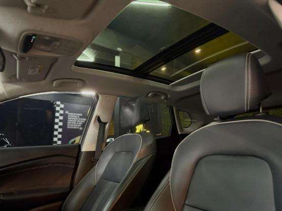 CHEVROLET-TRACKER-2023