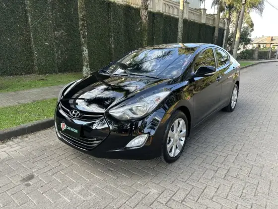 HYUNDAI ELANTRA 1.8 GLS 16V GASOLINA 4P AUTOMÁTICO HYUNDAI ELANTRA 1.8 GLS 16V GASOLINA 4P AUTOMÁTICO
