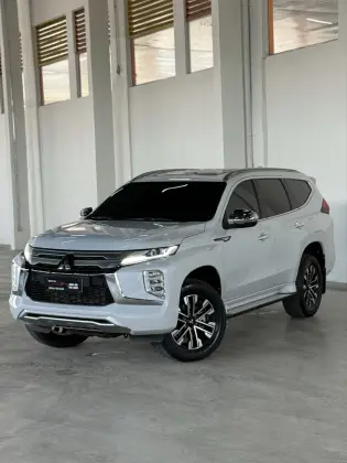 MITSUBISHI PAJERO SPORT 2.4 16V MIVEC TURBO DIESEL HPE-S AWD AUTOMÁTICO