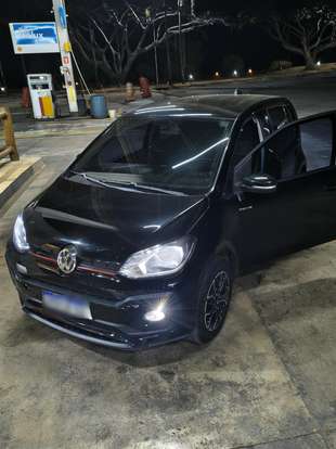 VOLKSWAGEN-UP-2017