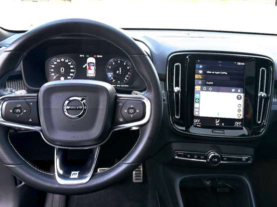 VOLVO-XC40-2.0 T5 GASOLINA R-DESIGN AWD GEARTRONIC VOLVO-XC40-2019