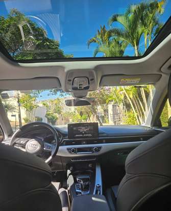 AUDI-A4-2021