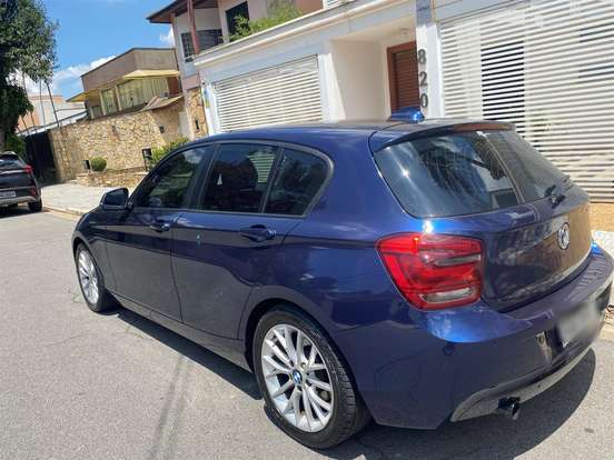 BMW-118i-2013