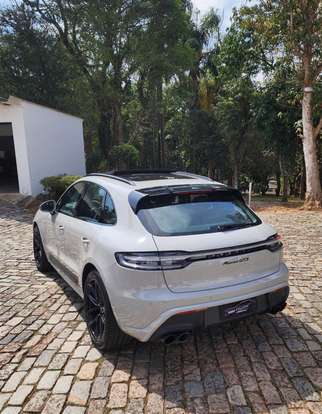 PORSCHE-MACAN-2023