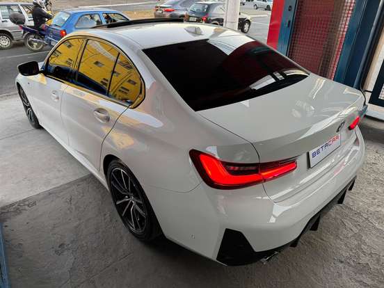 BMW-320i-2024