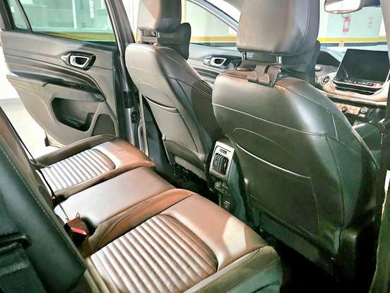 JEEP-COMMANDER-2.0 TD380 TURBO DIESEL LIMITED AT9 JEEP-COMMANDER-2022