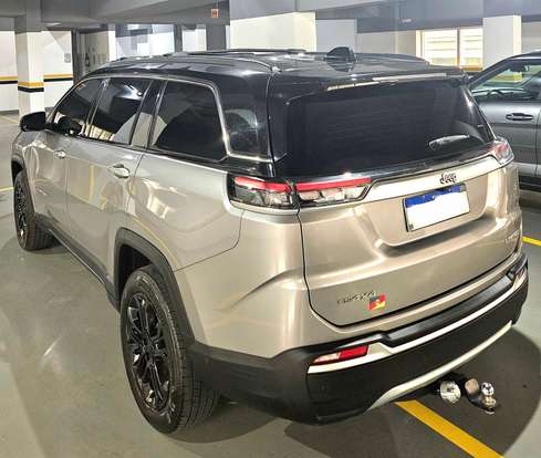 JEEP-COMMANDER-2022