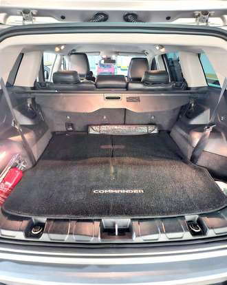JEEP-COMMANDER-2022