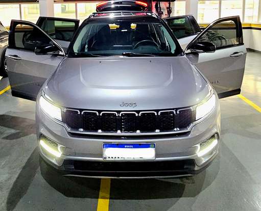 JEEP-COMMANDER-2022