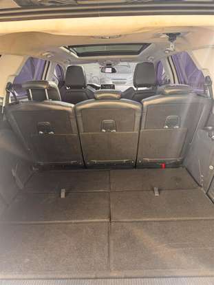 PEUGEOT-5008-2018