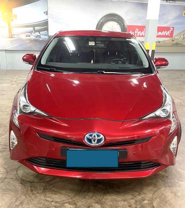 TOYOTA-PRIUS-2017