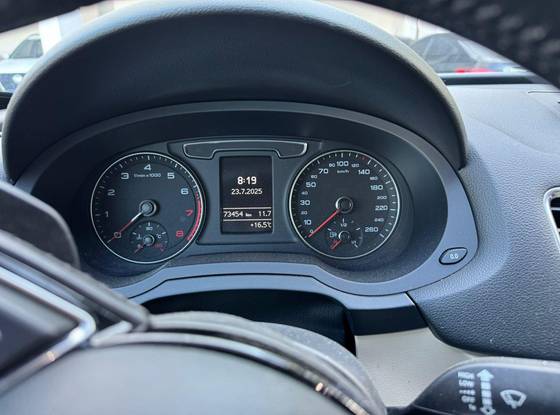 AUDI Q3 1.4 TFSI AMBIENTE GASOLINA 4P S TRONIC