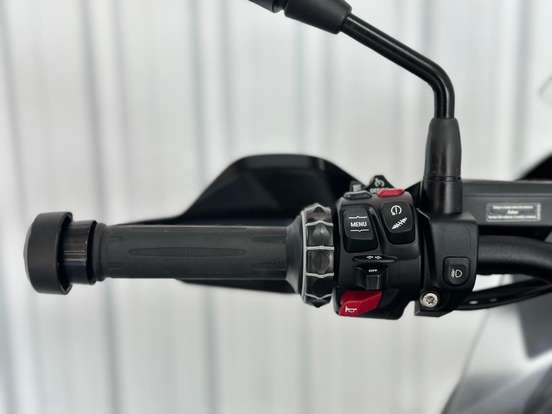 BMW-R 1250 GS ADVENTURE PREMIUM TRIPLE BLACK-2022