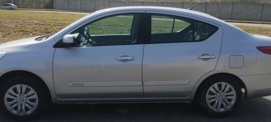 NISSAN-VERSA-2013