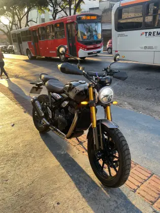 TRIUMPH SCRAMBLER 400 X 