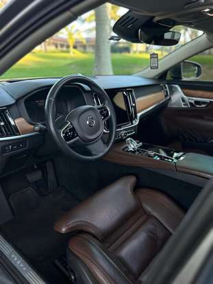 VOLVO-S90-2019