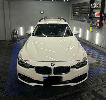 BMW-320i-2018