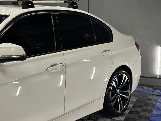 BMW-320i-2.0 SPORT 16V TURBO ACTIVE FLEX 4P AUTOMÁTICO BMW-320i-2018