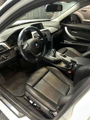 BMW-320i-2018