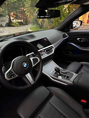 BMW-330i-2019