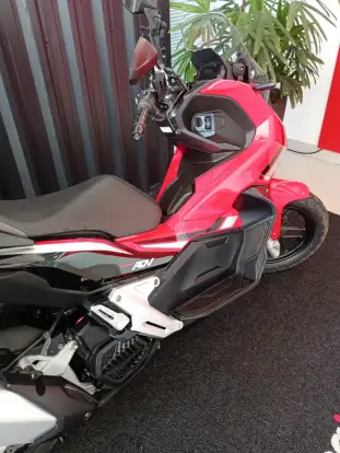 HONDA-ADV-2021