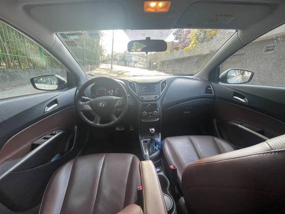 HYUNDAI HB20X 1.6 16V PREMIUM FLEX 4P AUTOMÁTICO