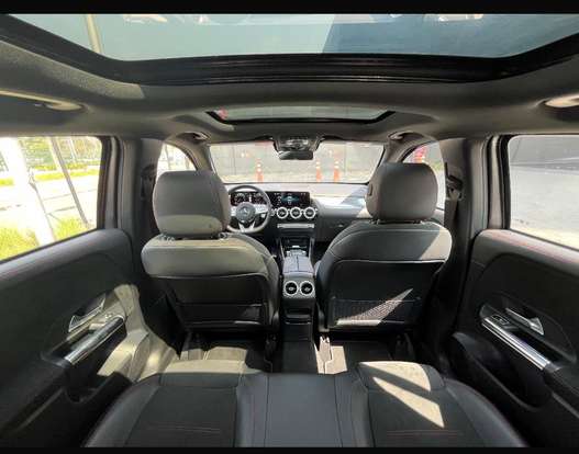 MERCEDES-BENZ-GLA 200-2022