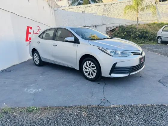 TOYOTA COROLLA 1.8 GLI 16V FLEX 4P AUTOMÁTICO