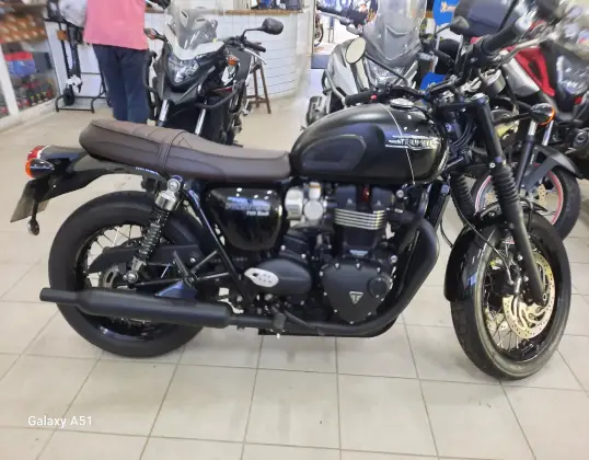 TRIUMPH BONNEVILLE T120 BLACK 1200 