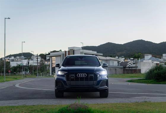 AUDI Q7 3.0 55 TFSI GASOLINA PERFORMANCE BLACK QUATTRO TIPTRONIC
