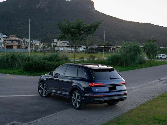 AUDI-Q7-3.0 55 TFSI GASOLINA PERFORMANCE BLACK QUATTRO TIPTRONIC AUDI-Q7-2022