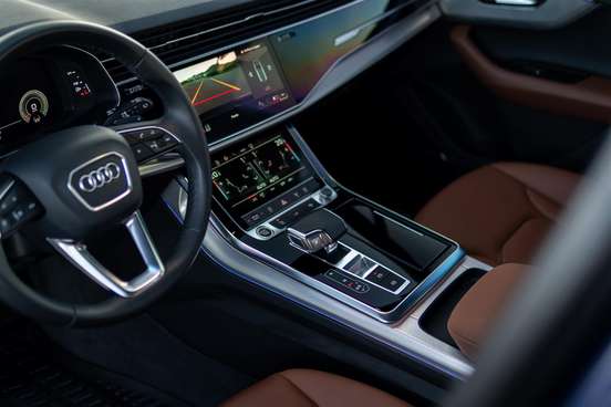 AUDI-Q7-2022