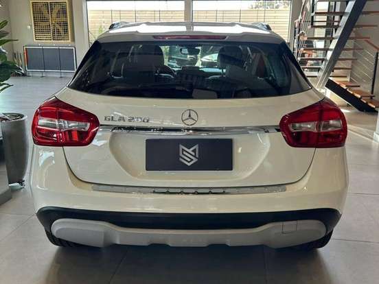 MERCEDES-BENZ-GLA 200-1.6 CGI FLEX STYLE 7G-DCT MERCEDES-BENZ-GLA 200-2017