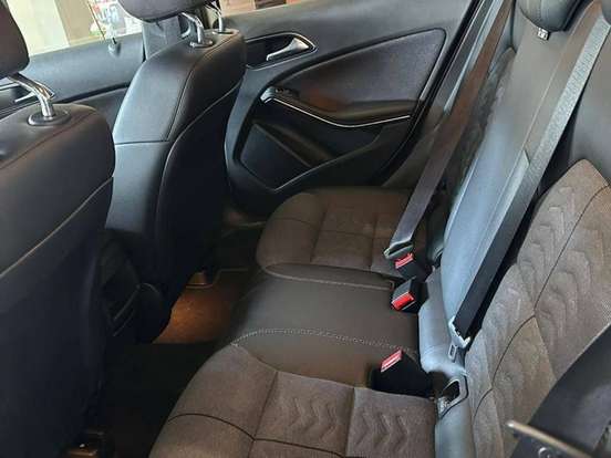 MERCEDES-BENZ-GLA 200-1.6 CGI FLEX STYLE 7G-DCT MERCEDES-BENZ-GLA 200-2017