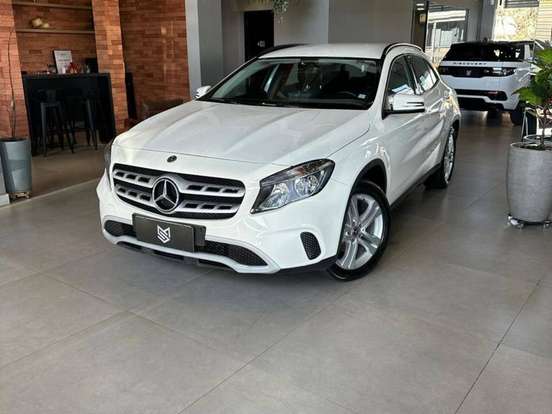 MERCEDES-BENZ-GLA 200-1.6 CGI FLEX STYLE 7G-DCT MERCEDES-BENZ-GLA 200-2017