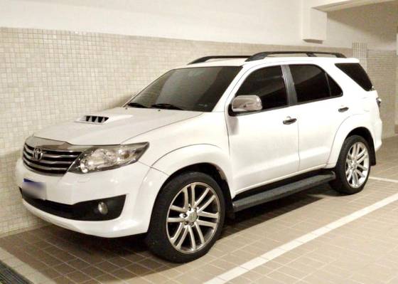 TOYOTA HILUX SW4 3.0 SRV 4X4 16V TURBO INTERCOOLER DIESEL 4P AUTOMÁTICO