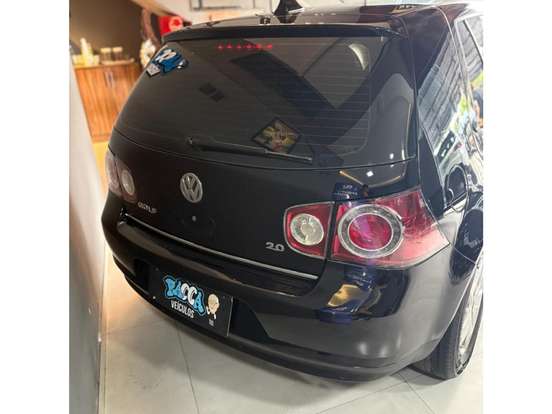 VOLKSWAGEN-GOLF-2010