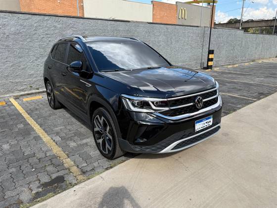VOLKSWAGEN TAOS 1.4 250 TSI TOTAL FLEX HIGHLINE AUTOMÁTICO