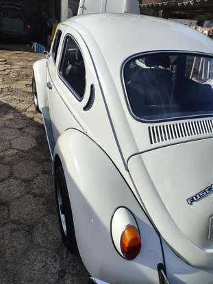 VOLKSWAGEN-FUSCA-1982