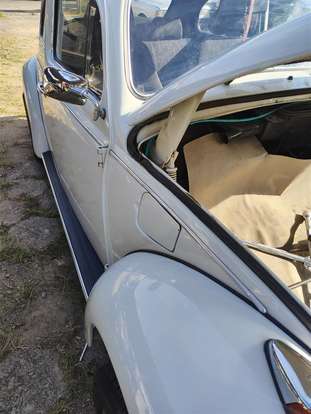 VOLKSWAGEN-FUSCA-1982
