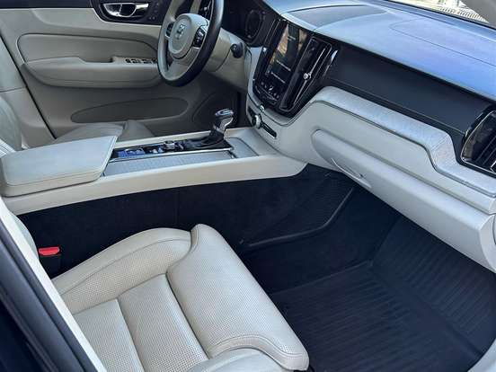 VOLVO-XC60-2.0 T5 GASOLINA INSCRIPTION AWD GEARTRONIC VOLVO-XC60-2018