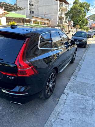 VOLVO-XC60-2018