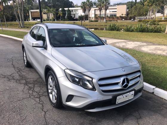 MERCEDES-BENZ GLA 200 1.6 CGI ADVANCE 16V TURBO FLEX 4P AUTOMÁTICO